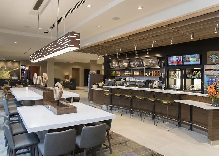 Hotel: Courtyard By Marriott Holland Downtown